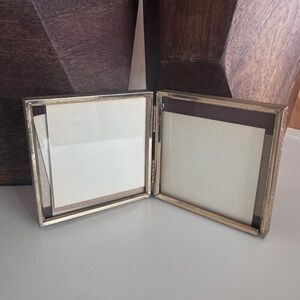 Vintage Gold Tone Bi-Fold Hinged Picture Frame 3.5x5" Brass|